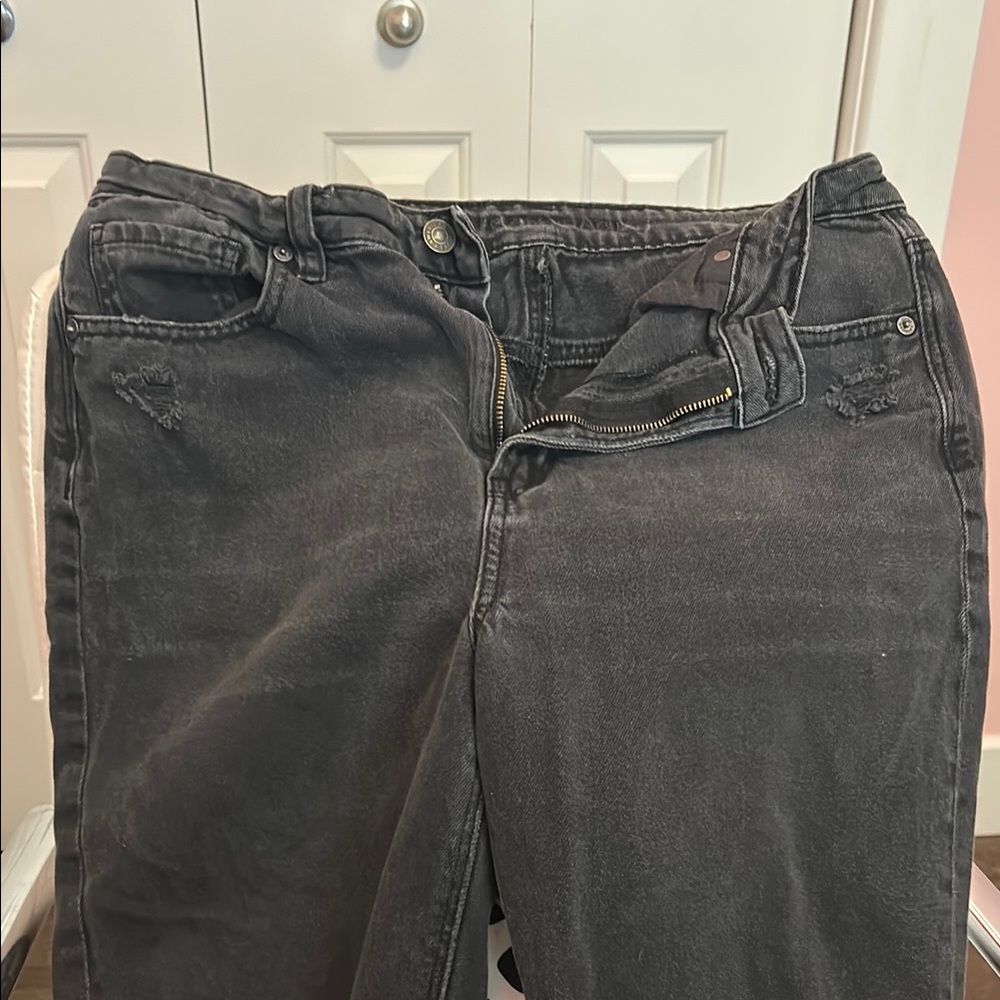 American Eagle Outfitters Black Mom Jeans